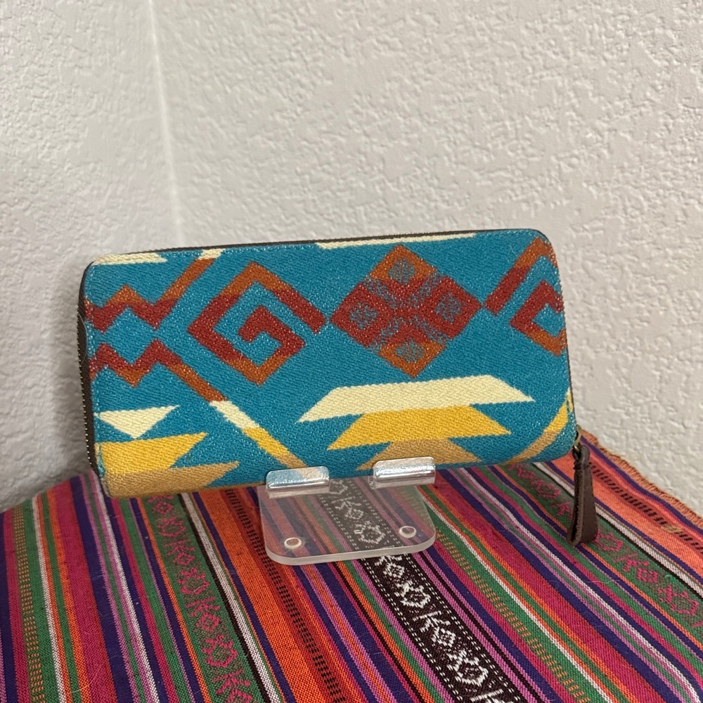 Pendleton Geometric Pattern Wallet in Teal and Mustard